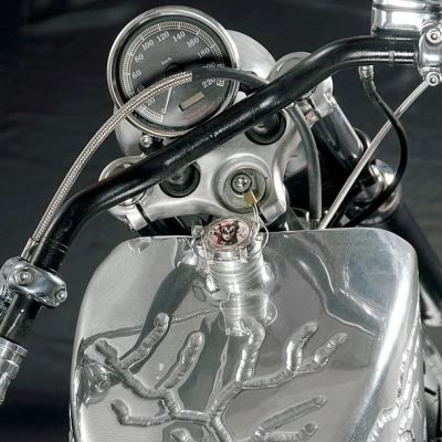 мотоцикл от Ивана Арпы